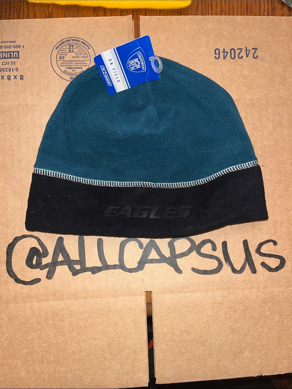 Vintage NFL On Field Eagles Beanie - Teal and Black